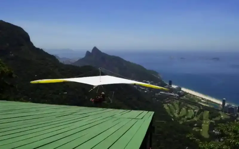 Voo de asa delta no Rio de Janeiro