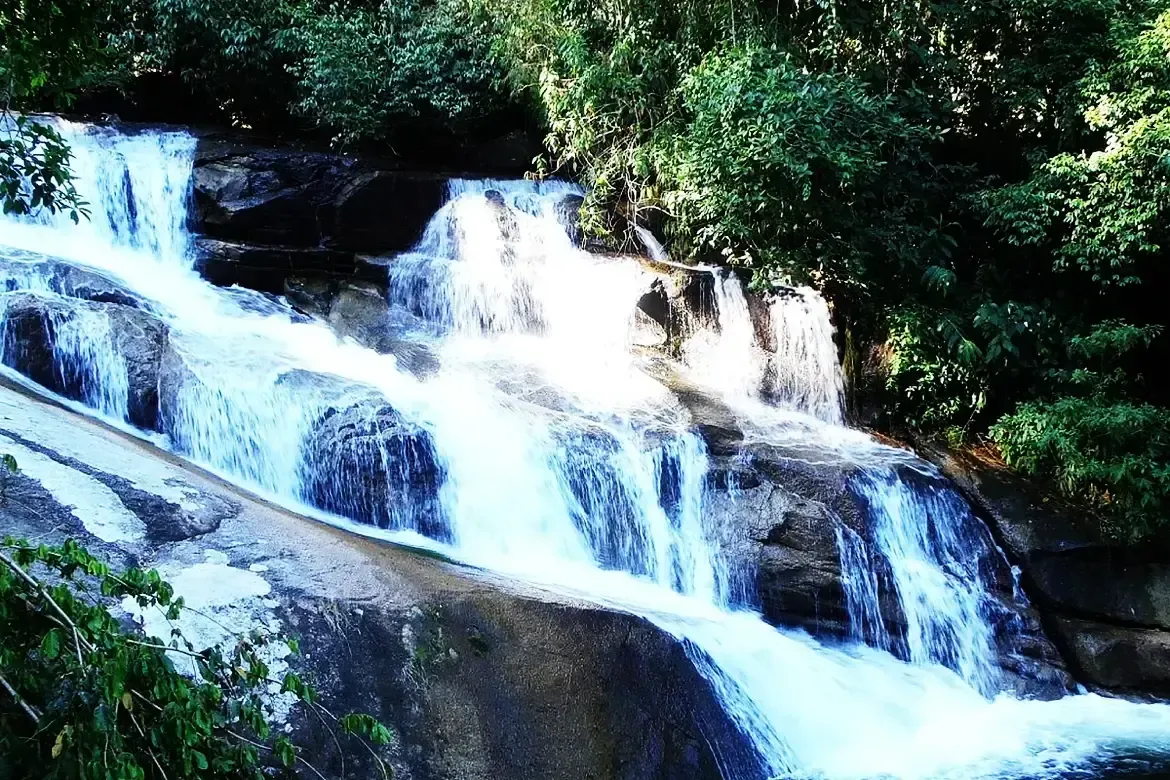 CACHOEIRA PEDRA BRANCA